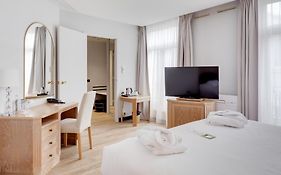 Best Western Plus Le Picardy Hotel & Spa
